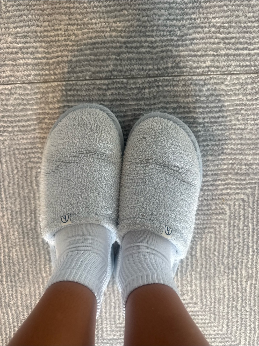 Cozy Light Gray Women’s Slip-On Slippers